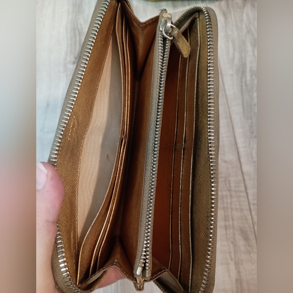 Prada Saffiano Zip Around Wallet Metallic Gold - MyDesignerly - Picture 8 of 13